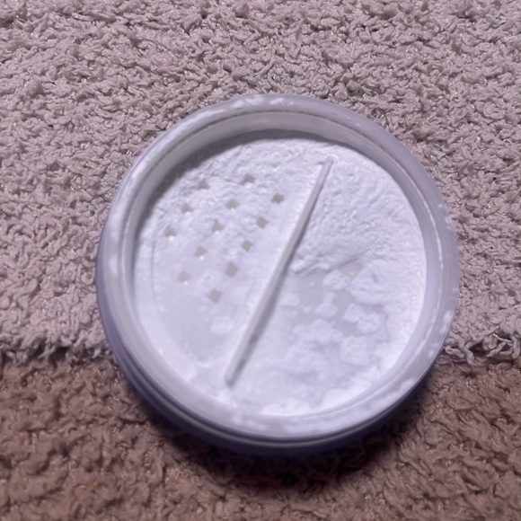 e.l.f. HD Powder - Picture 3 of 3